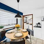 아파트 Helle & Moderne Mit Panorama-balkon
