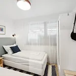 Helle & Moderne Mit Panorama-balkon 아파트 코블렌츠