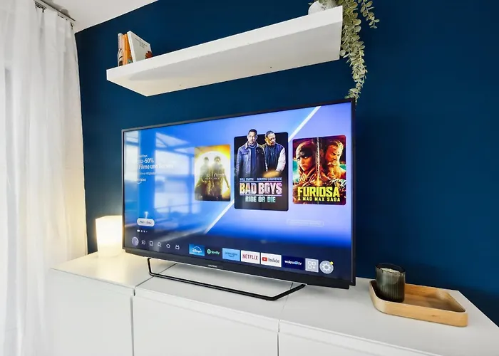 Helle & Moderne Mit Panorama-balkon Διαμέρισμα