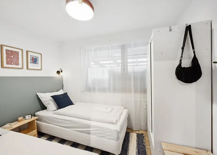 Helle & Moderne Mit Panorama-balkon Apartman Koblenz