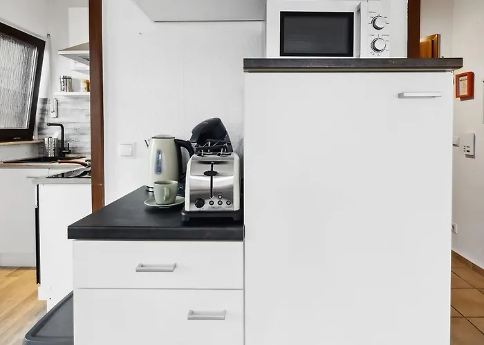 Helle & Moderne Mit Panorama-balkon * Koblenz